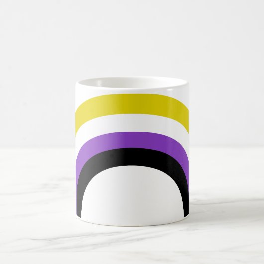 Monogramm des nicht binären Regenbogens, nicht bin Kaffeetasse (Mittel)