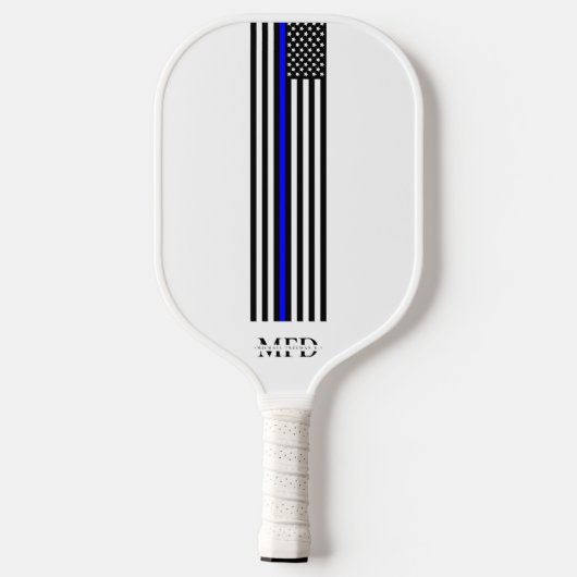Monogramm des Polizeibeamten für moderne Thin Blue Pickleball Schläger (Rückseite)