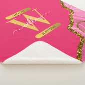Monogramm des rosa und goldfarbenen Agate-Geode-Gl Sherpadecke (3/4)
