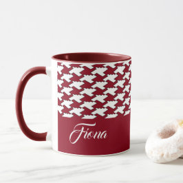 Monogramm des roten und weißen Hahnentrittmusters Tasse