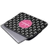Monogramm des Schwarz-weiß rosa Ankermusters Laptopschutzhülle (Vorne Knopf)