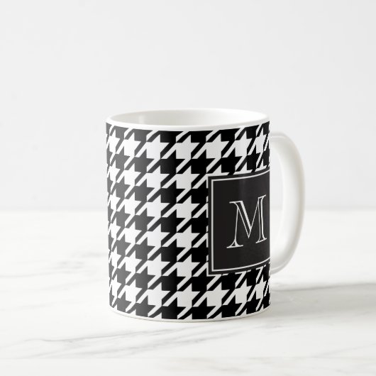 Monogramm des schwarzen Hahnentrittmusters Kaffeetasse (VorderseiteRechts)