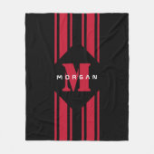 Monogramm des schwarzen Rennwagens Fleecedecke (Vorderseite)