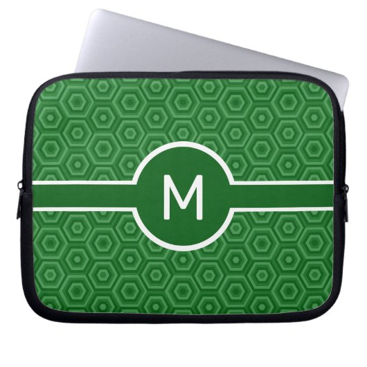Monogramm des Single auf grünen Hexagonen Laptopschutzhülle (Vorderseite)
