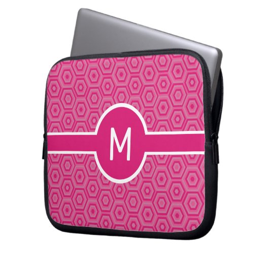 Monogramm des Single auf rosa Hexagonen Laptopschutzhülle (Vorderseite Links)