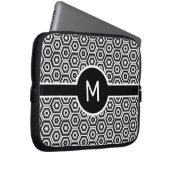 Monogramm des Single auf Schwarz-Weiß-Hexagonen Laptopschutzhülle (Vorne Rechts)