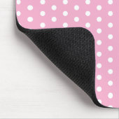 Monogramm des weißen Polka-Dots in Rosa Mousepad (Ecke)