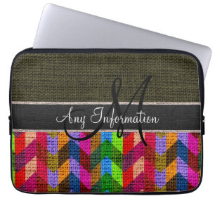 Monogramm dunkelgrüne Chevron-Zickzack-Jute-Burlap Laptopschutzhülle