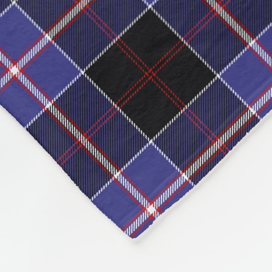 Monogramm Dunlap Tartan Fleecedecke (Ecke)