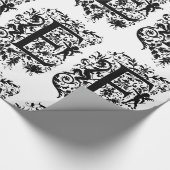 Monogramm E Initial Black and White Cupid Muster Geschenkpapier (Ecke)