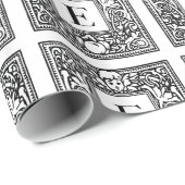 Monogramm E Initial Black and White Floral Pattern Geschenkpapier (Rolleneckpunkt)
