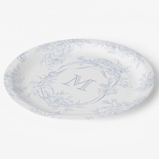 Monogramm erste florale Blue Toile Wedding Bridal Pappteller (Schrägansicht)