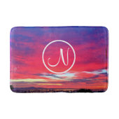 Monogramm Erstmaliges Hot Pink Blue Sunset Fotogra Badematte (Vorderseite)