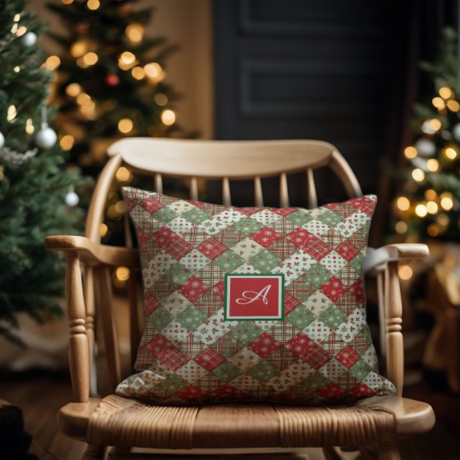 Monogramm-Familien-Weihnachts-Patchwork Grün Rot  Kissen (Von Creator hochgeladen)