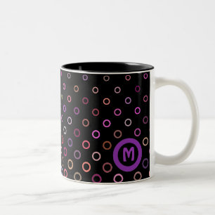 Monogramm farbenfrohe Kreise auf Schwarz Zweifarbige Tasse