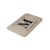 Monogramm-Faux-Leinen-Jute rustikaler Anfangsbuchs Badematte (Schrägansicht)