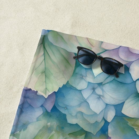 Monogramm Floral Hydrangea Lila Personalisiert Strandtuch (Beispiel)
