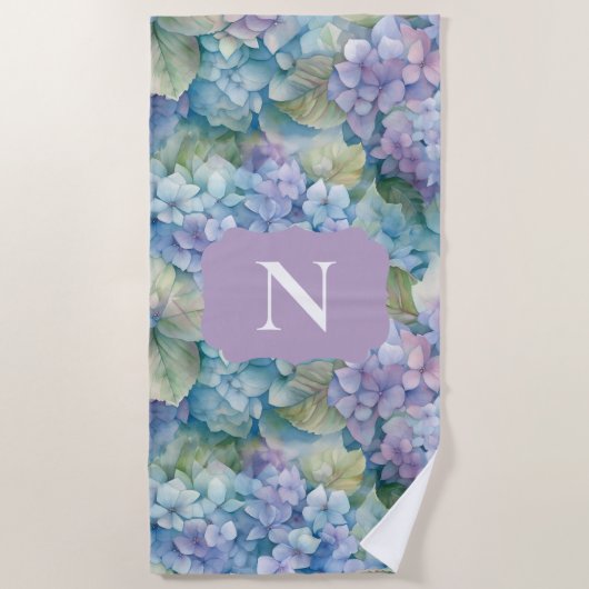 Monogramm Floral Hydrangea Lila Personalisiert Strandtuch (Vorderseite)