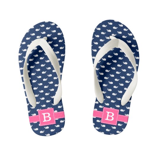 Monogramm für blaue und rosa Whalen Square Kinderbadesandalen (Fußbett)