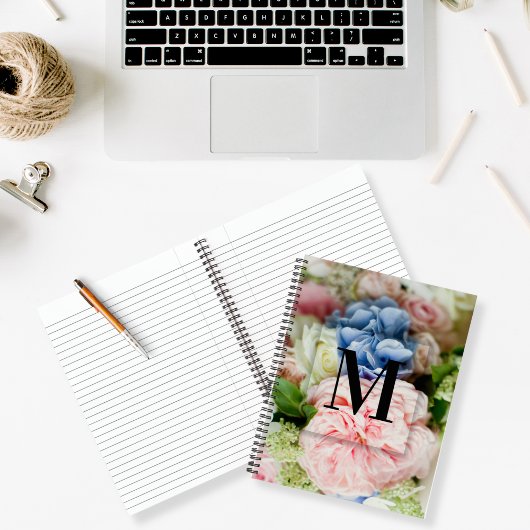 Monogramm für den benutzerdefinierten Anfangsbuchs Notizblock