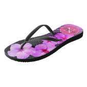 Monogramm für den heißen rosa Hibiskus Badesandalen (Schrägansicht)