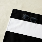 Monogramm für den Schwarz-weißen Streifen Hot Pink Strandtuch (Beispiel)