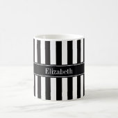 Monogramm für den Schwarz-weißen Streifen Kaffeetasse (Mittel)