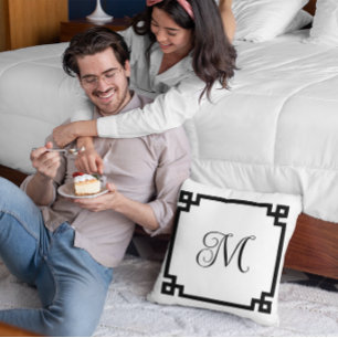 Monogramm für die schwarze griechische Schlüsselgr Kissen