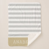 Monogramm für graue und goldene Streifen | Editier Sherpadecke (Vorderseite)