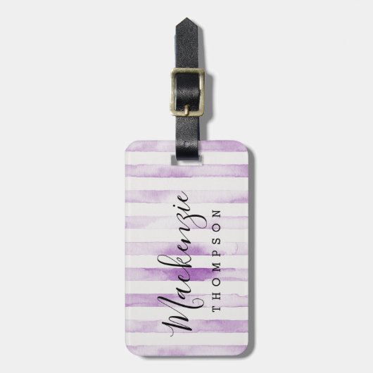 Monogramm für lila Wasserfarbstreifen Gepäckanhänger (Vorderseite vertikal)