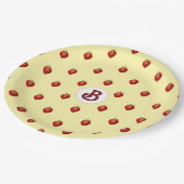 Monogramm für niedliche Girly Strawberry-Creme Pappteller (Schrägansicht)