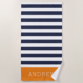 Monogramm für Orange und Navy Stripes Strandtuch (Vorderseite)