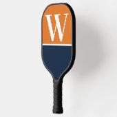 Monogramm für Orange- und Navy-Uni-Farben Pickleball Schläger (Links)