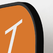 Monogramm für Orange- und Navy-Uni-Farben Pickleball Schläger (Linke Seite)