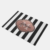 Monogramm für Schwarz-Weiß-Streifen Fußmatte (Schrägansicht)