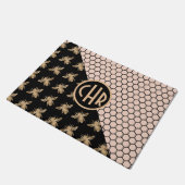 Monogramm für Schwarze und Goldbienen und rosa Hon Fußmatte (Schrägansicht)