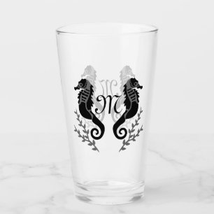 Monogramm für Silhouetten aus schwarzem Seepferd Glas