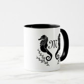 Monogramm für Silhouetten aus schwarzem Seepferd Tasse (VorderseiteRechts)