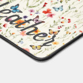 Monogramm für Wildblumen und Schmetterlinge Schreibtischunterlage (Ecke)