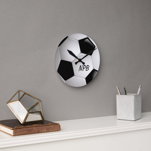 Monogramm Fußball-Fußball-Ball Runde Wanduhr (Büro)