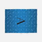 Monogramm glänzendes blaues Schnurrmuster Fleecedecke (Vorderseite (Horizontal))