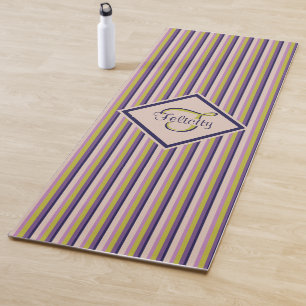 Monogramm Gold, Violett, Lila und Rosa Streifen Yogamatte