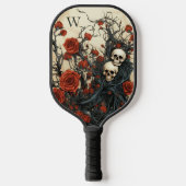 Monogramm gotische Rote Rosen und Skulls Pickleball Schläger (Vorderseite)