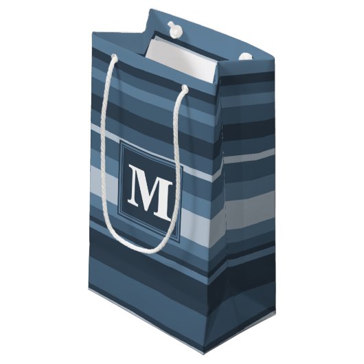 Monogramm graublaue Streifen Kleine Geschenktüte (Vorderseite Schrägansicht)