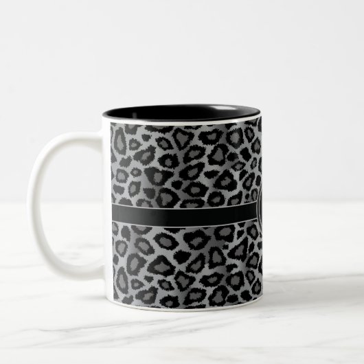 Monogramm-grauer Leopard-Tierdruck Zweifarbige Tasse (Links)