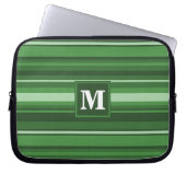 Monogramm grüne Streifen Laptopschutzhülle (Vorderseite)