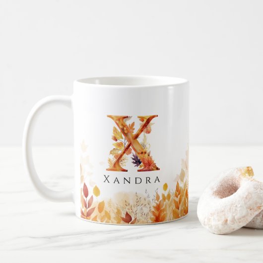 Monogramm-Herbstlaub Letter X Kaffeetasse (Mit Donut)