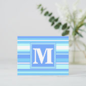 Monogramm Himmelsblau Streifen Postkarte (Stehend Vorderseite)