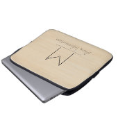 Monogramm Holzkörner Laptopschutzhülle (Vorne Knopf)