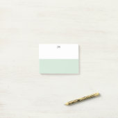 Monogramm hübsche grüne Pastell-Weiß-Farbbblock Post-it Klebezettel (Auf Schreibtisch)